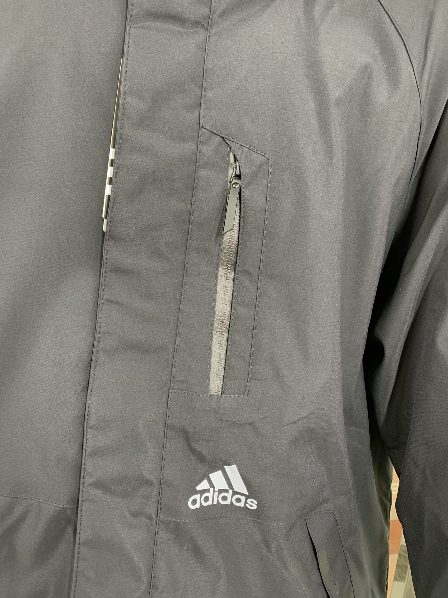 220 阿迪达斯 Adidas 冬季新品 专柜款 爆款羽绒棉服本季