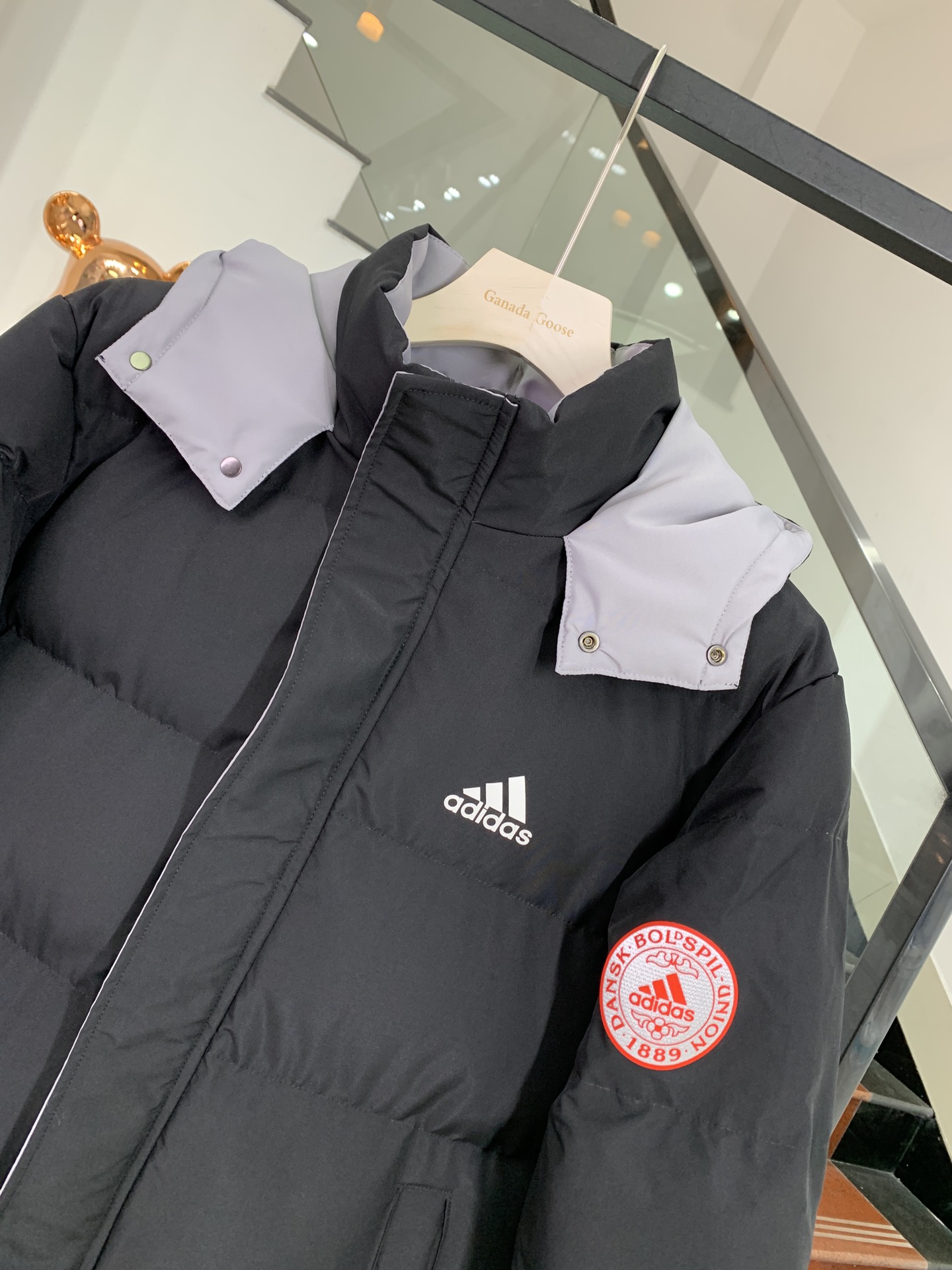 220 阿迪达斯 Adidas 冬季新款 中长款羽绒棉服外套