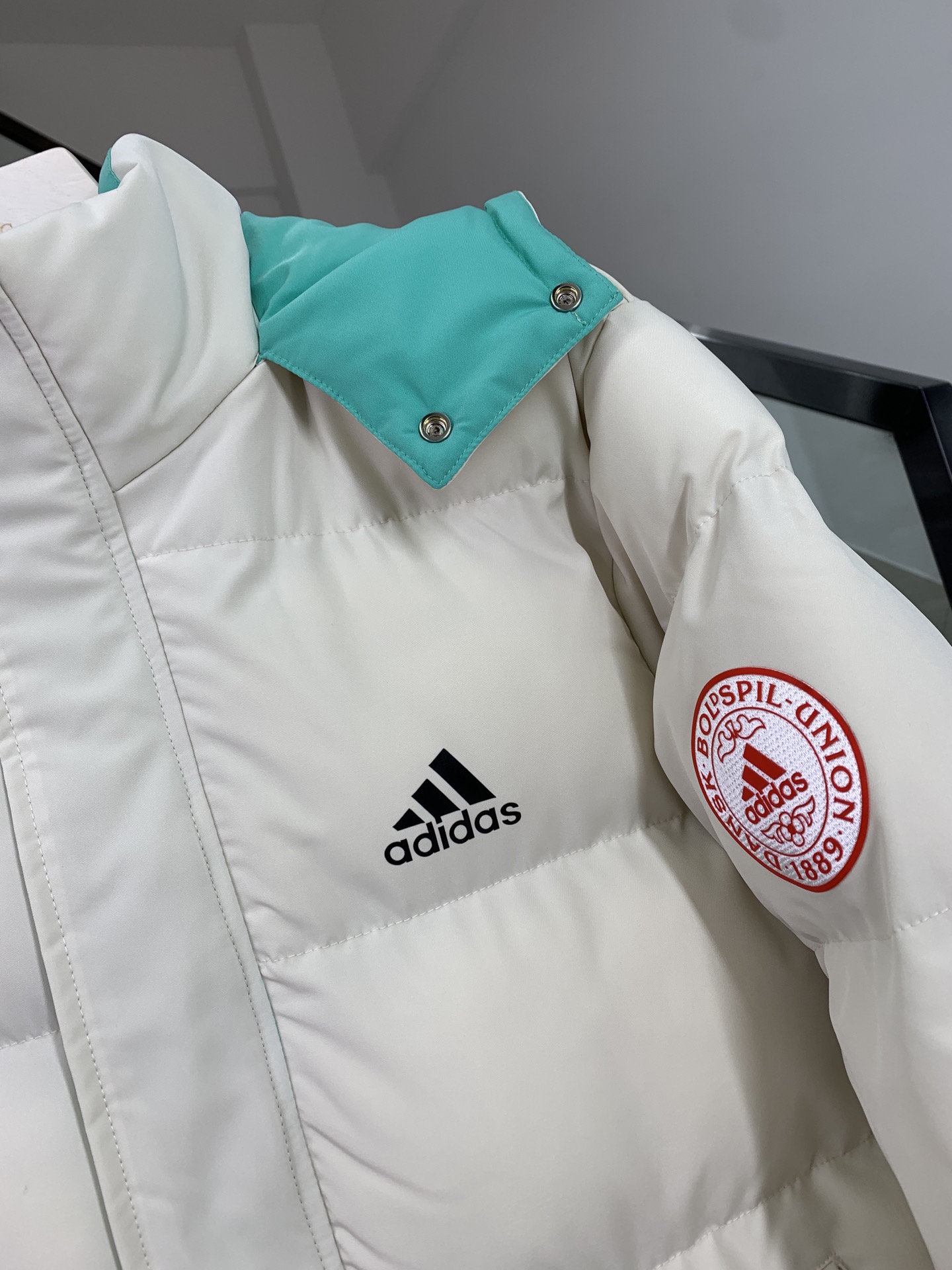 220 阿迪达斯 Adidas 冬季新款 中长款羽绒棉服外套