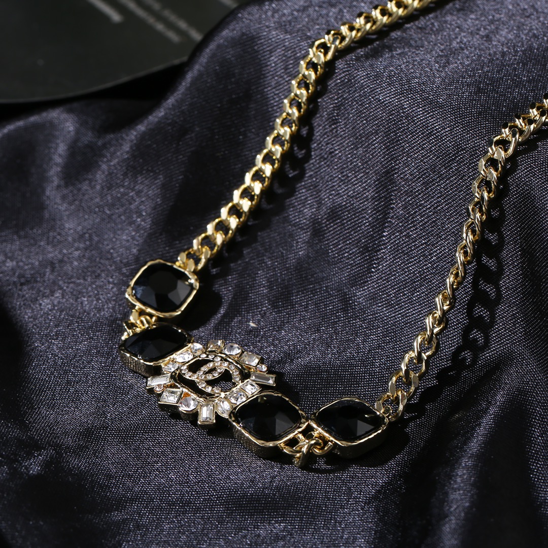 香奈儿Chanel腰链水晶水钻黄铜材质电镀18K金超级重工的一款腰链力求完美做到1:1代购级别