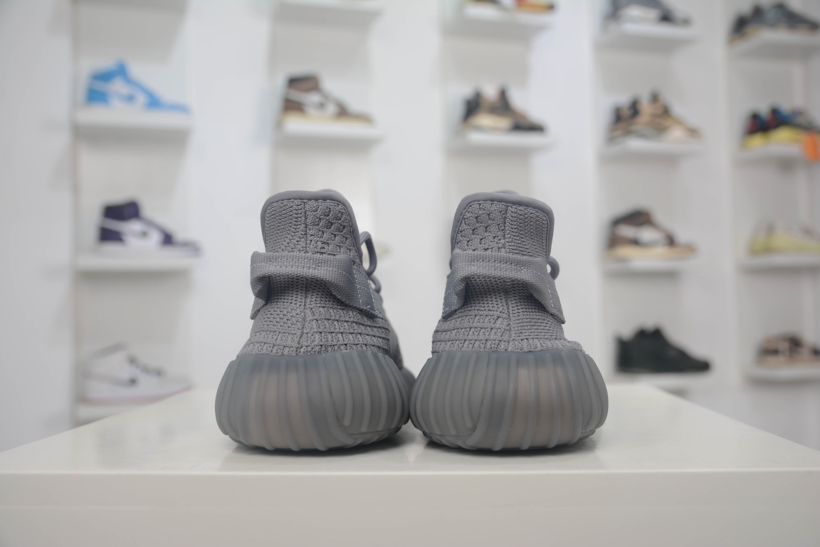 Private order Adidas Yeezy 350 Boost V2 ”Space ash” IF3219 Coconut 350 second-generation new space gray color matching#The whole pair of shoes is made of woven uppers, which are visually more layered than the previous generation. The side part is different from the previous version. It adopts a translucent design to enhance air permeability and is more suitable for summer atmosphere. Size: 36-48 (half)