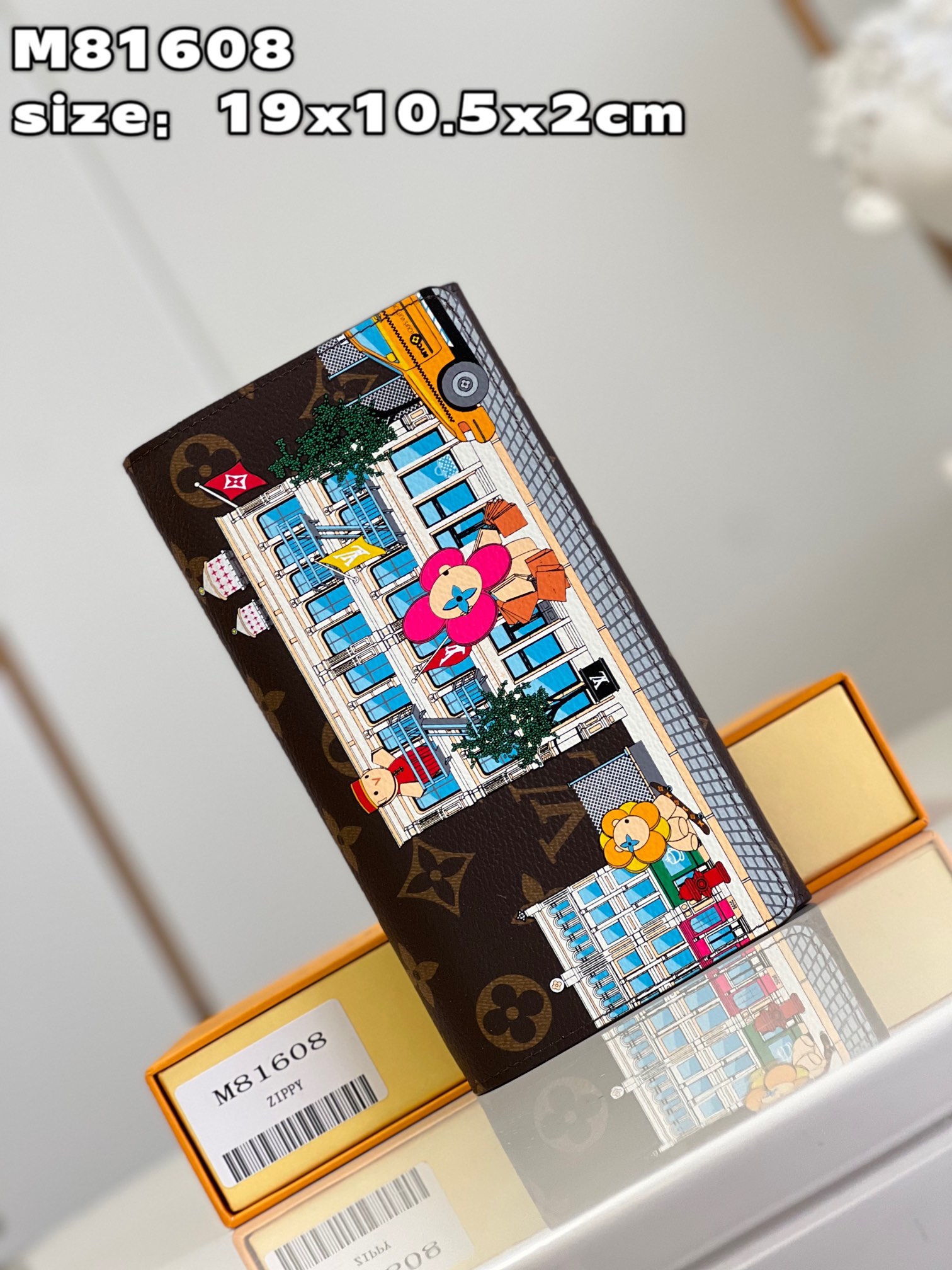 NO:399507,【Exclusive real shot M81608】This Sarah wallet is made of Damier Ebene canvas and is reinterpreted in the Vivienne Holidays series, demonstrating the spirit of travel. The limited edition print on the wallet pays tribute to Paris with colorful scenes. Louis Vuitton mascot Vivienne visited the Soho boutique in New York, and appeared with the local iconic yellow taxi. This elegant collector's edition flip wallet is equipped with pink leather lining to create a perfect gift. Size 19 x 10.5 x 2 cm (length x height x width) Z.,LV [original leather],louis vuitton,louis vuitton,wallets19860909【独家实拍 M81608】这款Sarah钱包采用Damier Ebene帆布制作,于Vivienne Holidays 系列重新演绎,彰显旅行精神.钱包上的限量版印花以绚丽多彩的场景向巴黎致敬,路易威登吉祥物Vivienne到访纽约 Soho 精品店之旅,与当地标志性黄色出租车共同出镜.这款典雅的珍藏版翻盖钱包配有粉红色的皮革衬里,打造完美礼品.尺寸19 x 10.5 x 2 cm (长度 x 高度 x 宽度) Z.,LV【原厂皮】,louis vuitton,louis vuitton,wallets,Bag