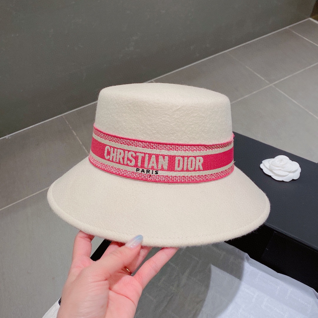 High Quality Designer
 Dior Hats Straw Hat AAA+ Replica
 White Wool Fall/Winter Collection