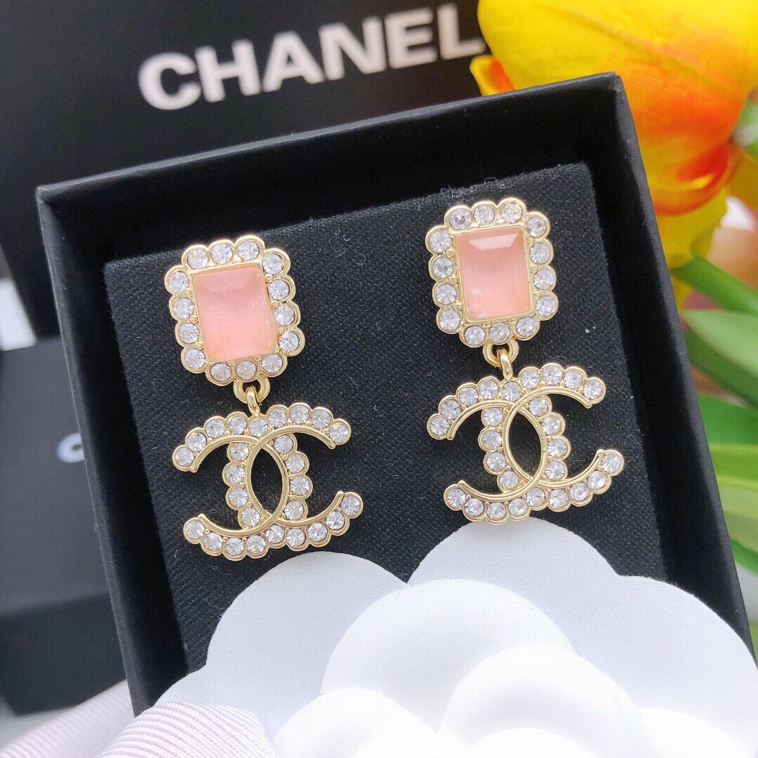 NO:105384,50 number XED0749 pink 50 number XED0715 white fragrant 22 autumn and winter pink diamond earrings pink flower diamonds gentle and lovely, absolutely adorable, fine jewelry, earrings1986090950编号XED0749粉色 50编号XED0715白色 香22秋冬粉钻耳环粉色花镶钻 温婉可人简直 绝绝子,饰品精品,earrings,Jewelry