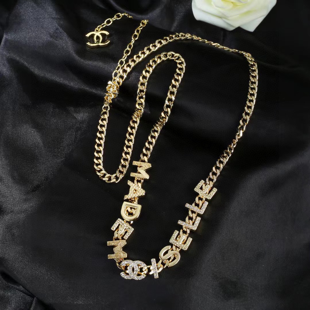 小香 Chanel 新品腰链 代购级别 一比一品质 香奈鹅 系列 经典cc logo 风格高级百搭 高级