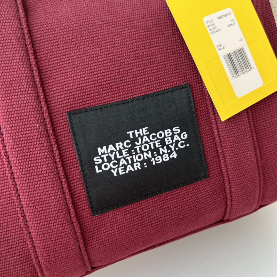 Marc Jacobs Marc Jacobs 小号尺寸：33*28*13