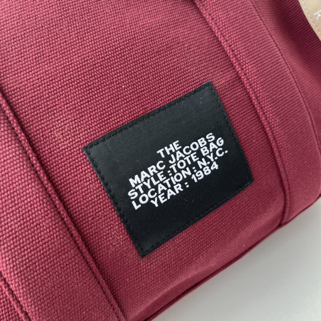 Marc Jacobs Marc Jacobs 2022托秋冬新品，大号尺寸：41*34*15