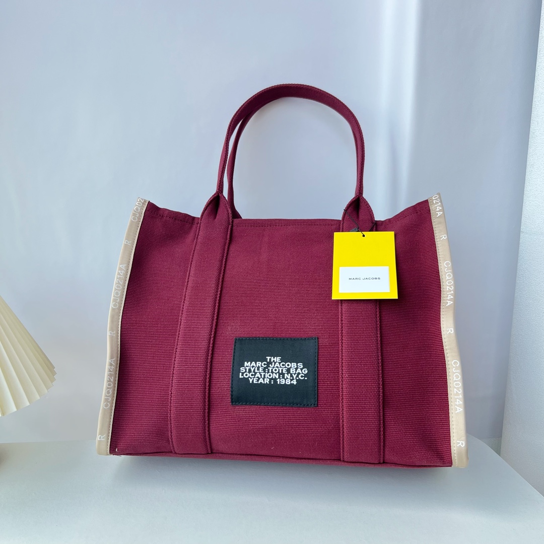 Marc Jacobs Marc Jacobs 2022托秋冬新品，大号尺寸：41*34*15