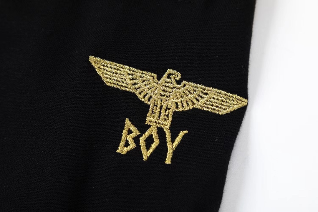 高版本全刺绣 BOY LONDON 22s秋冬新款重工全刺绣黑金翅膀针织毛圈休闲运动长裤