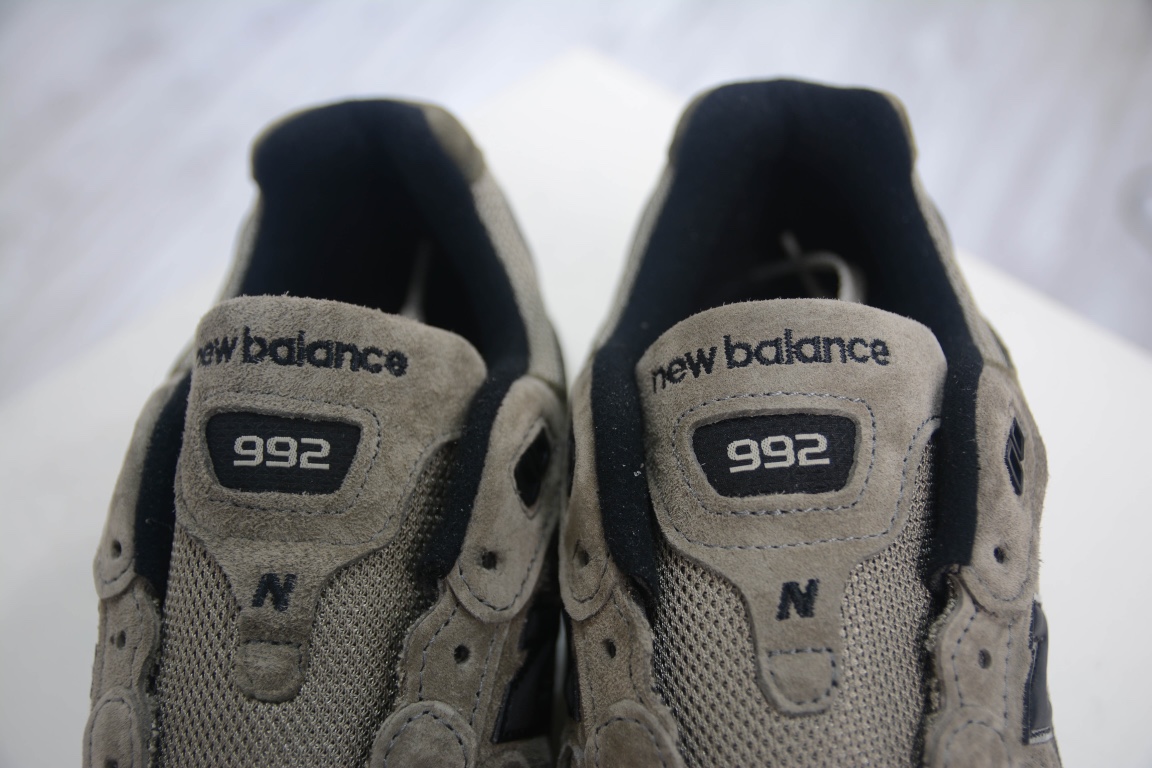 320 总裁纯原版本 New Balance M992 J2