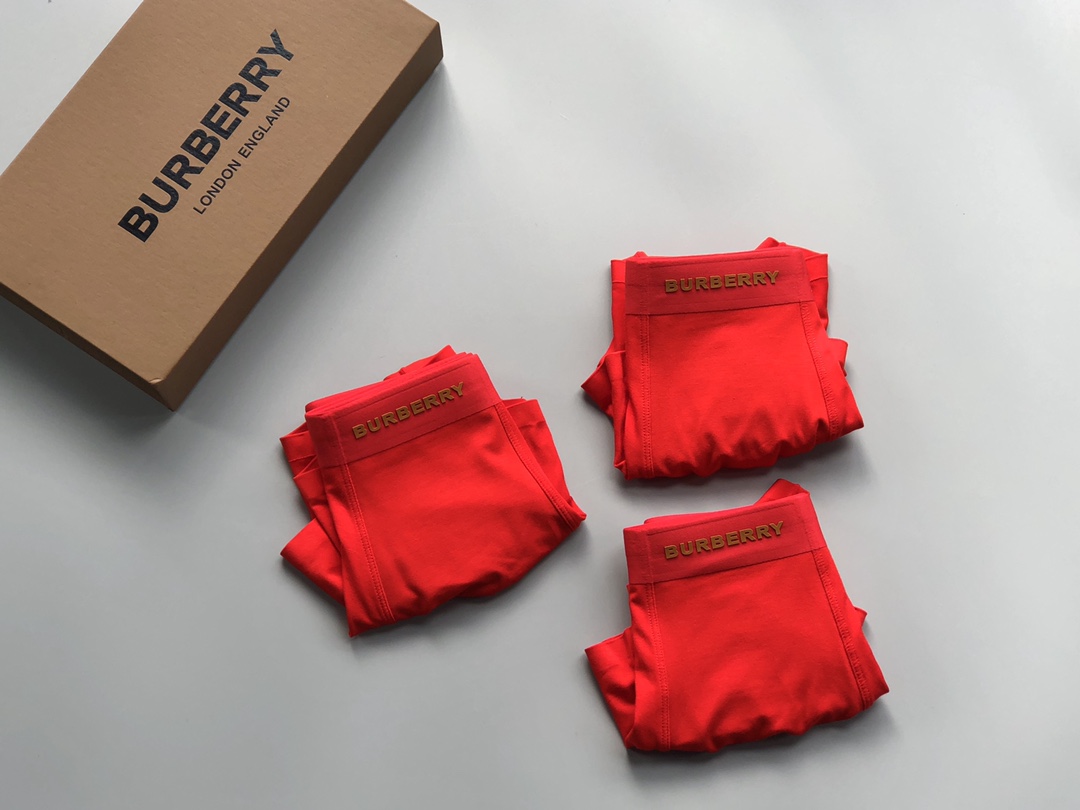 BURBERRY（巴宝莉）码：L一3XL 专柜最新款，绝对的原单品质，无缝切割工艺 科学配 92%莫代尔