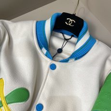 Louis Vuitton 22SS王炸款来袭..💣植绒撞色唐老鸭棒球服外套!💚💚💚这件太好看了!INS上已经被刷爆了! Louis Vuitton 22SS王炸款来袭..💣植绒撞色唐老鸭棒球服外套!💚💚💚这件太好看了!INS上已经被刷爆了!