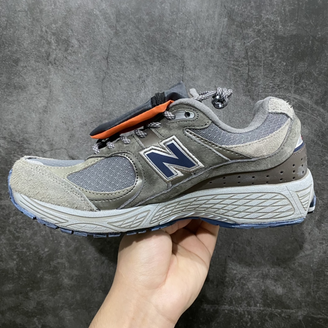 260 【K版】New Balance NB2002R 复古休闲跑步鞋 城堡灰 联名款 M2002RVA