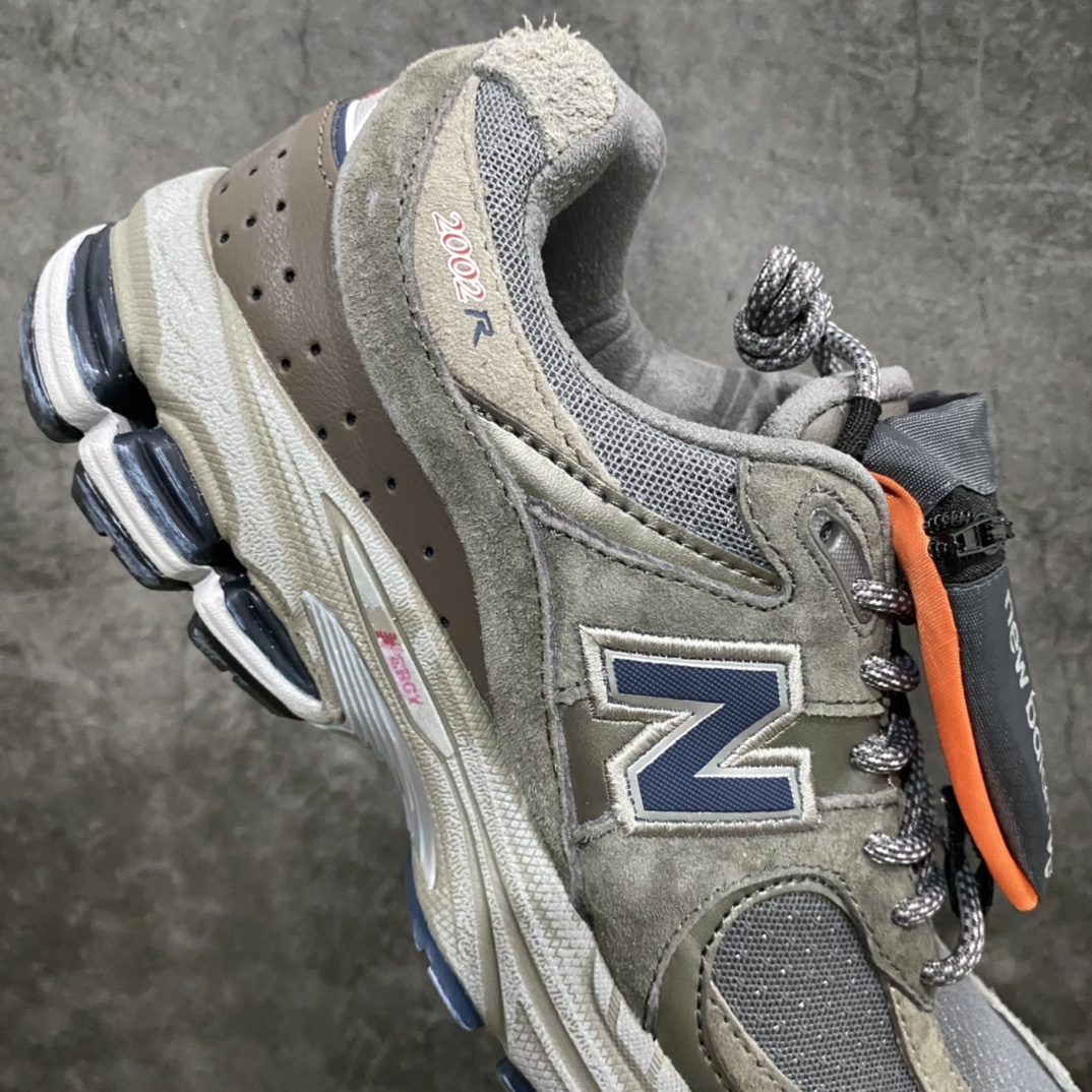 260 【K版】New Balance NB2002R 复古休闲跑步鞋 城堡灰 联名款 M2002RVA