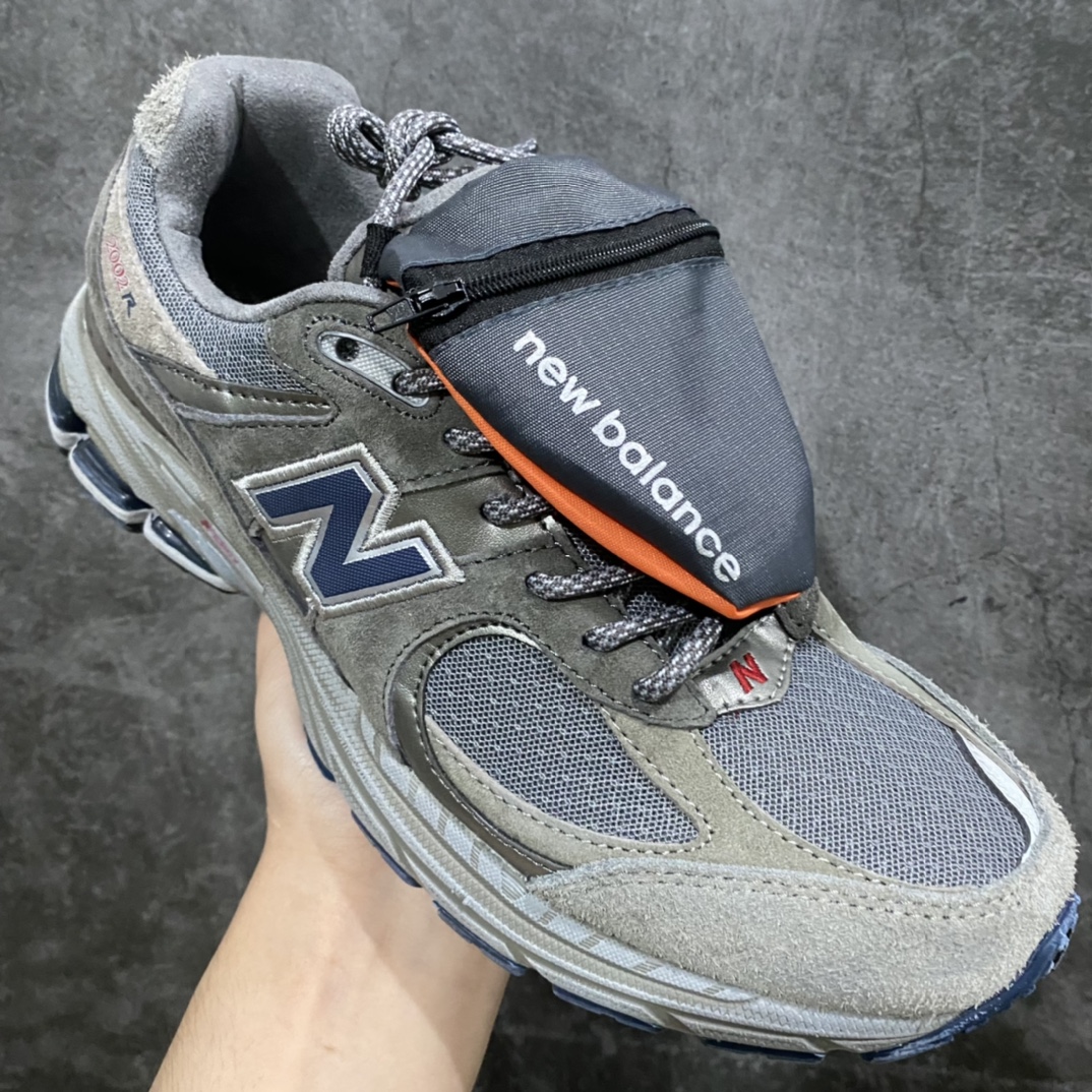 260 【K版】New Balance NB2002R 复古休闲跑步鞋 城堡灰 联名款 M2002RVA