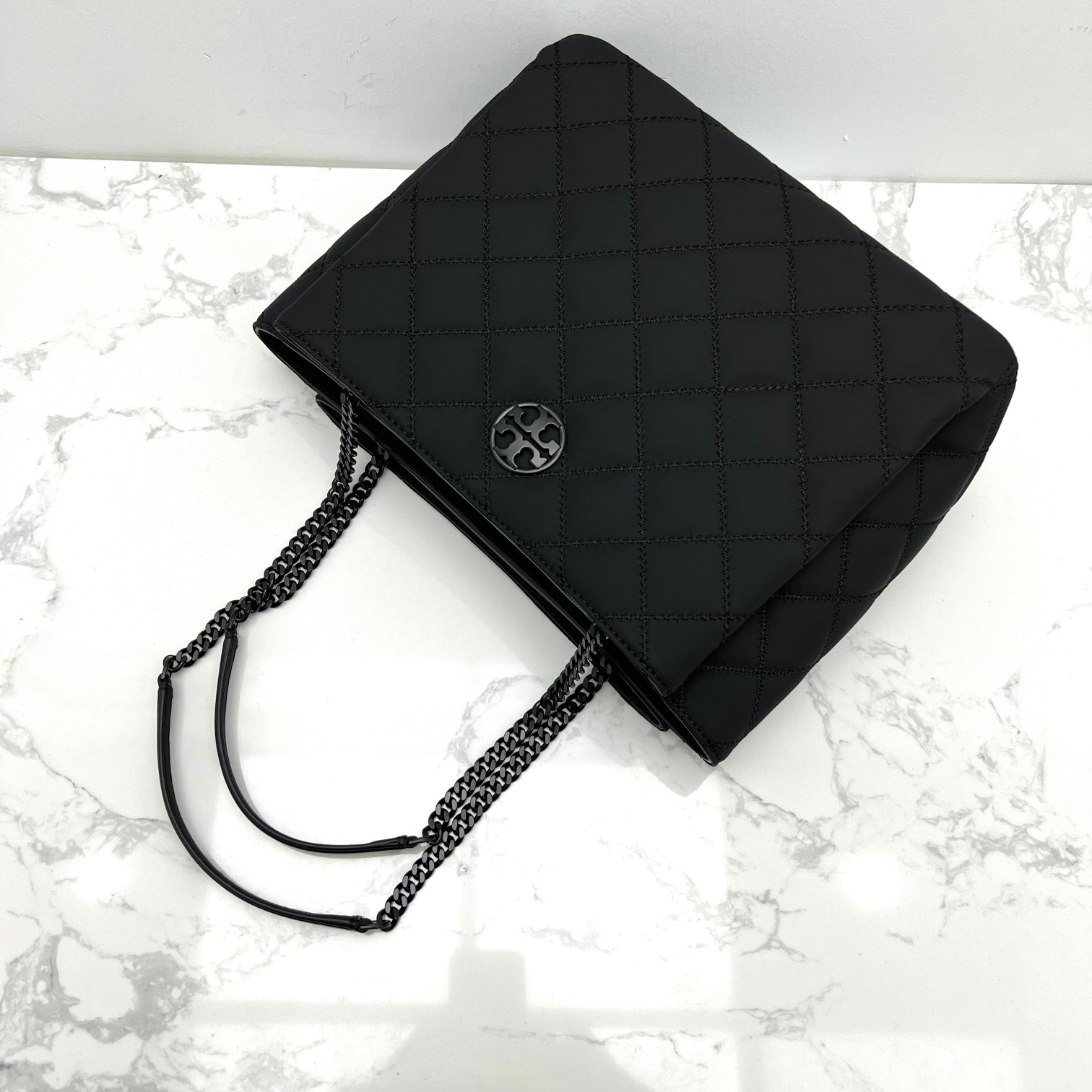 Tory Burch ～142312#最新款 手提包 单肩包 磨沙皮 菱格车线工艺 袋口有磁扣 内部三袋分区