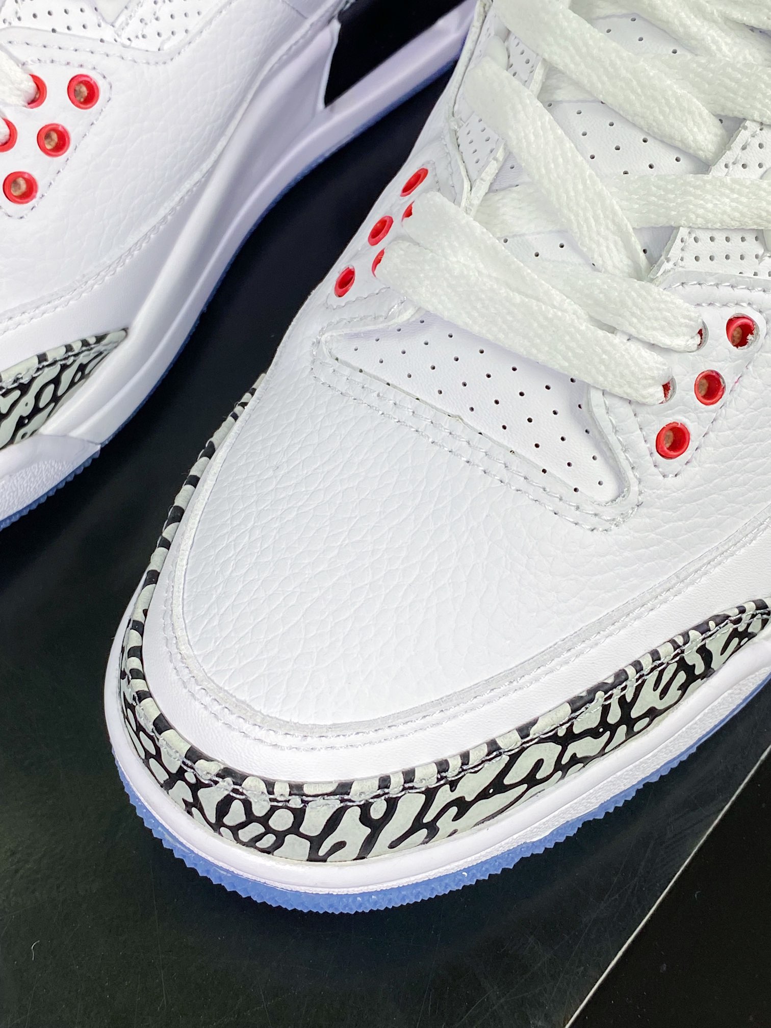 300 Air Jordan 3 Retro NRG ”Free Throw Line”迈克尔·乔丹AJ3代中帮篮球鞋923096-101