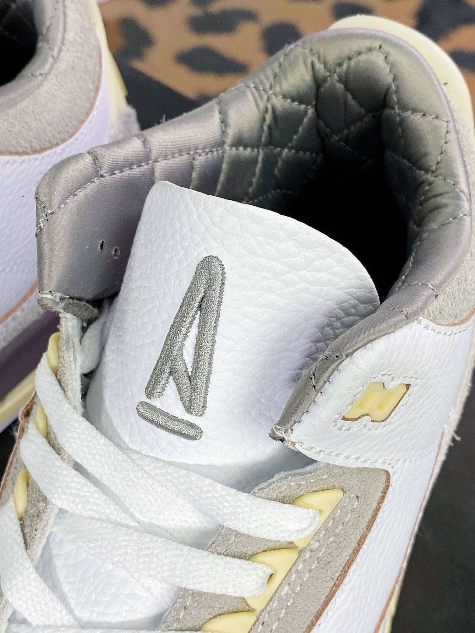 300 A Ma Maniére x Air Jordan 3 Retro SP”Raised By Women”迈克尔·乔丹AJ3代中帮篮球鞋DH3434-110
