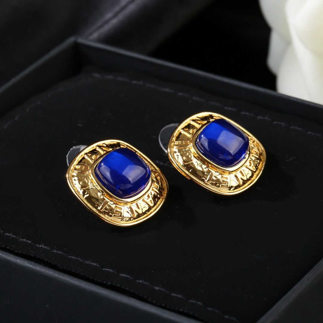 Chanel 复古金属中古耳环 简约风格超级大气 小香双c耳钉 代购级别 黄铜材质
