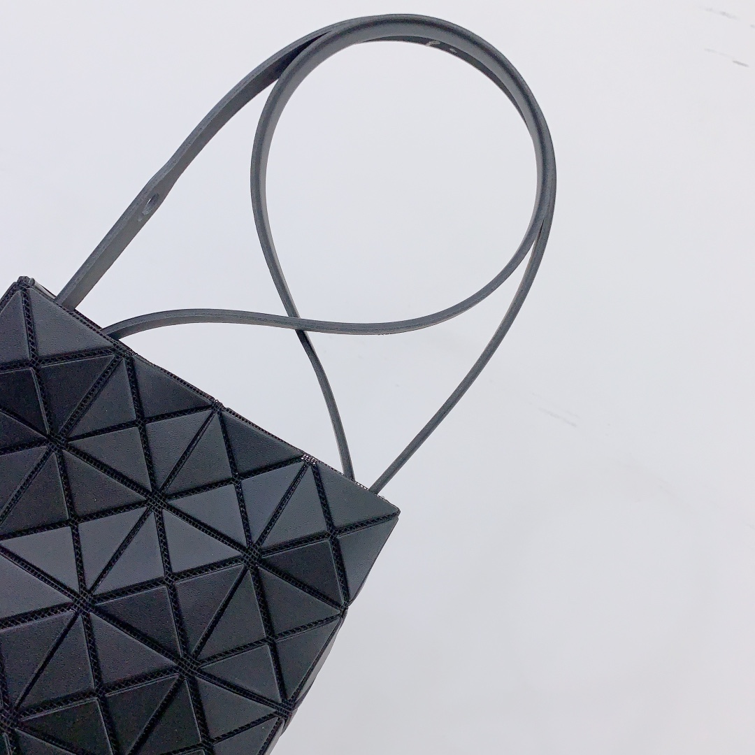 Issey Miyake BAO BAO Box Bag - Matte Black, Adjustable Straps 6 i1669794061 6036 3