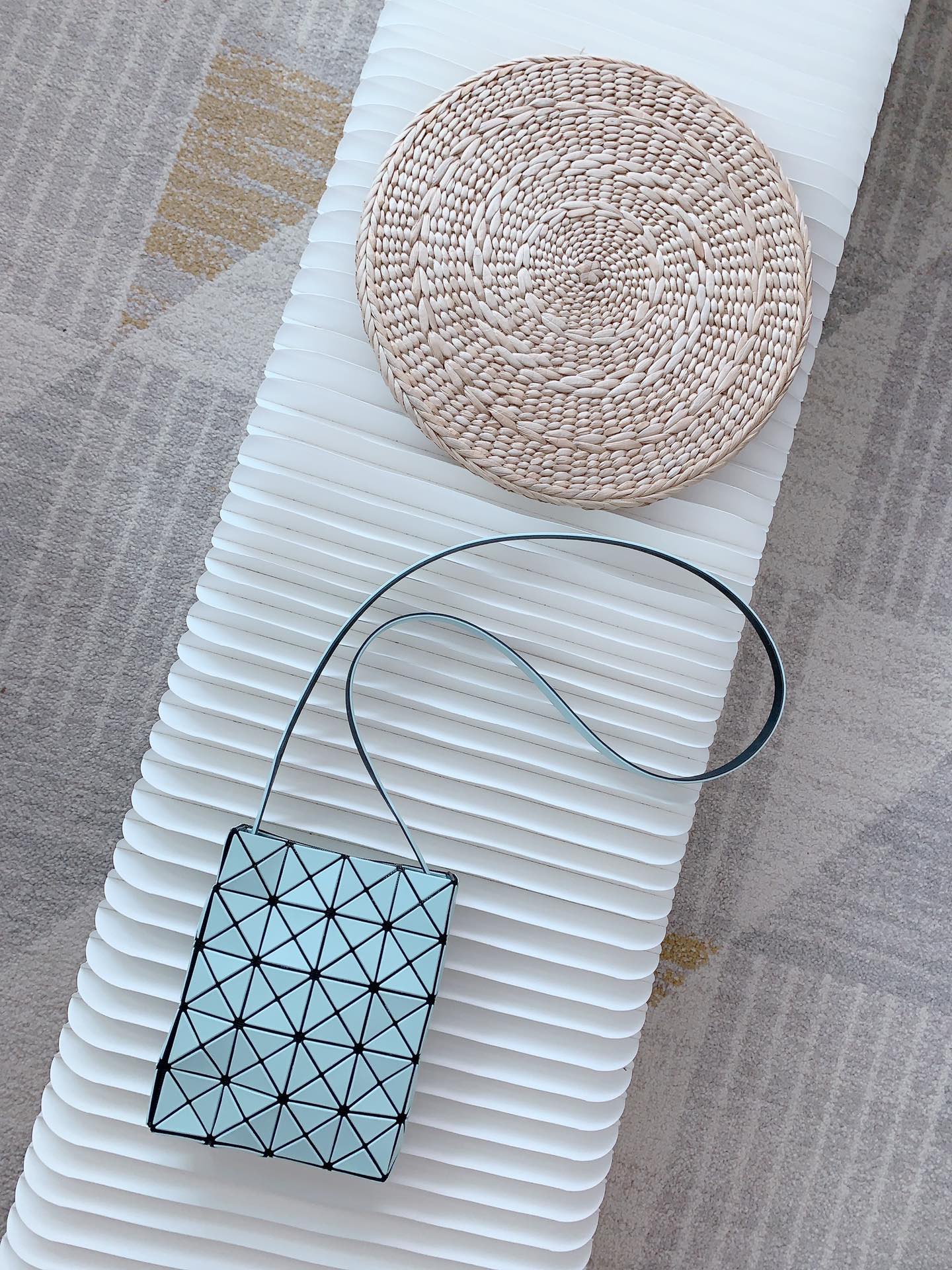Issey Miyake BAO BAO Box Crossbody Bag - Water Blue Geometric Design 4 i1669795426 7600 2