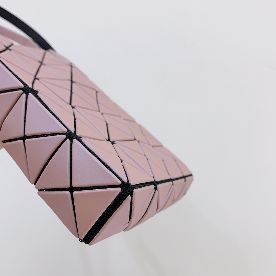 Issey Miyake BAO BAO Box Bag - Matte Pink Geometric Shoulder Bag 7 i1669795678 6924 2