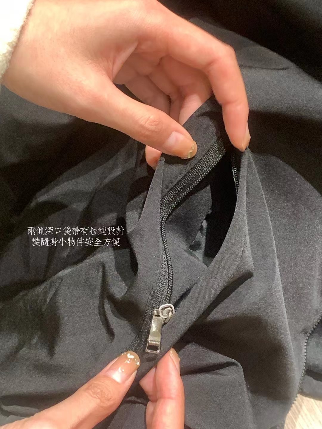 ▪️一件外套价买棉衣
▪️内里统统是水貂绒 

三层保暖 南方直接可以过冬的
北方也可以加一个厚毛衣 
明年还可以继续穿 蓬松度保暖性都没话说
这么大一件棉衣才¥
真的没有拒绝的理由
年底都是工厂的清仓价格
真心真心划算