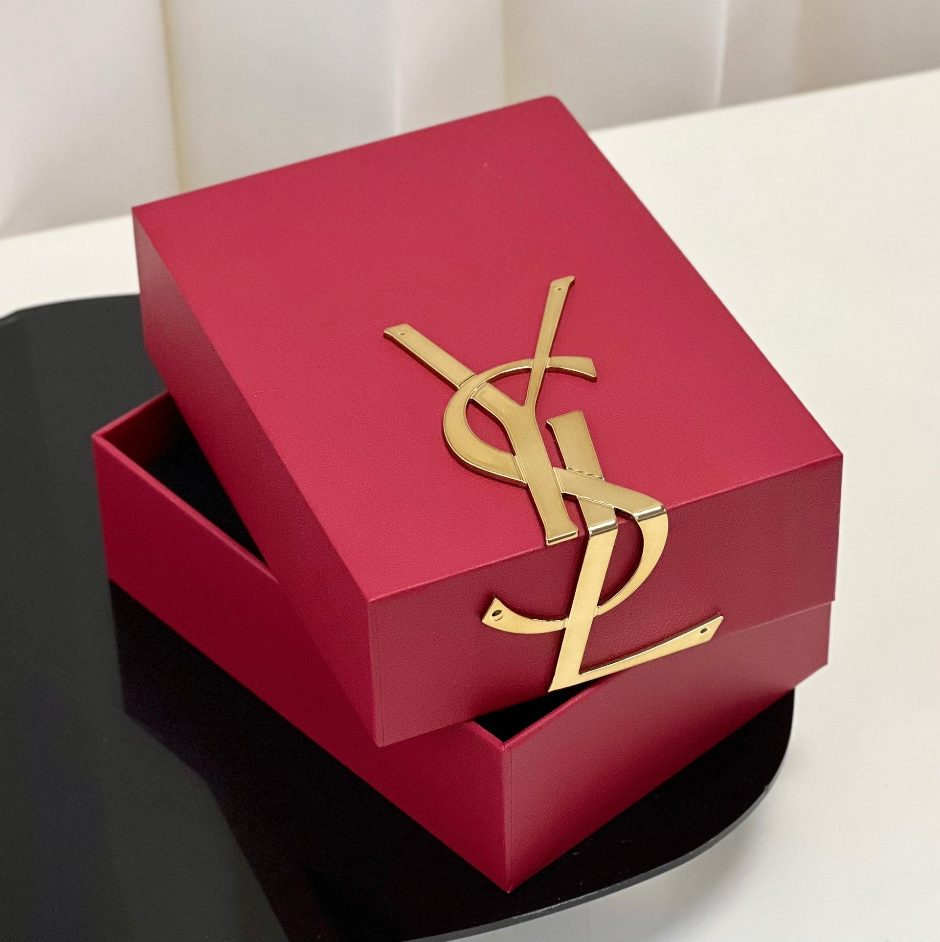 Saint Laurent Haute Couture Couture Beauty Luxury Makeup Lipstick 2