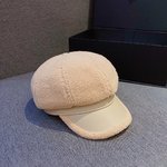 MiuMiu Hats Baseball Cap First Top
 Lambswool Fall/Winter Collection