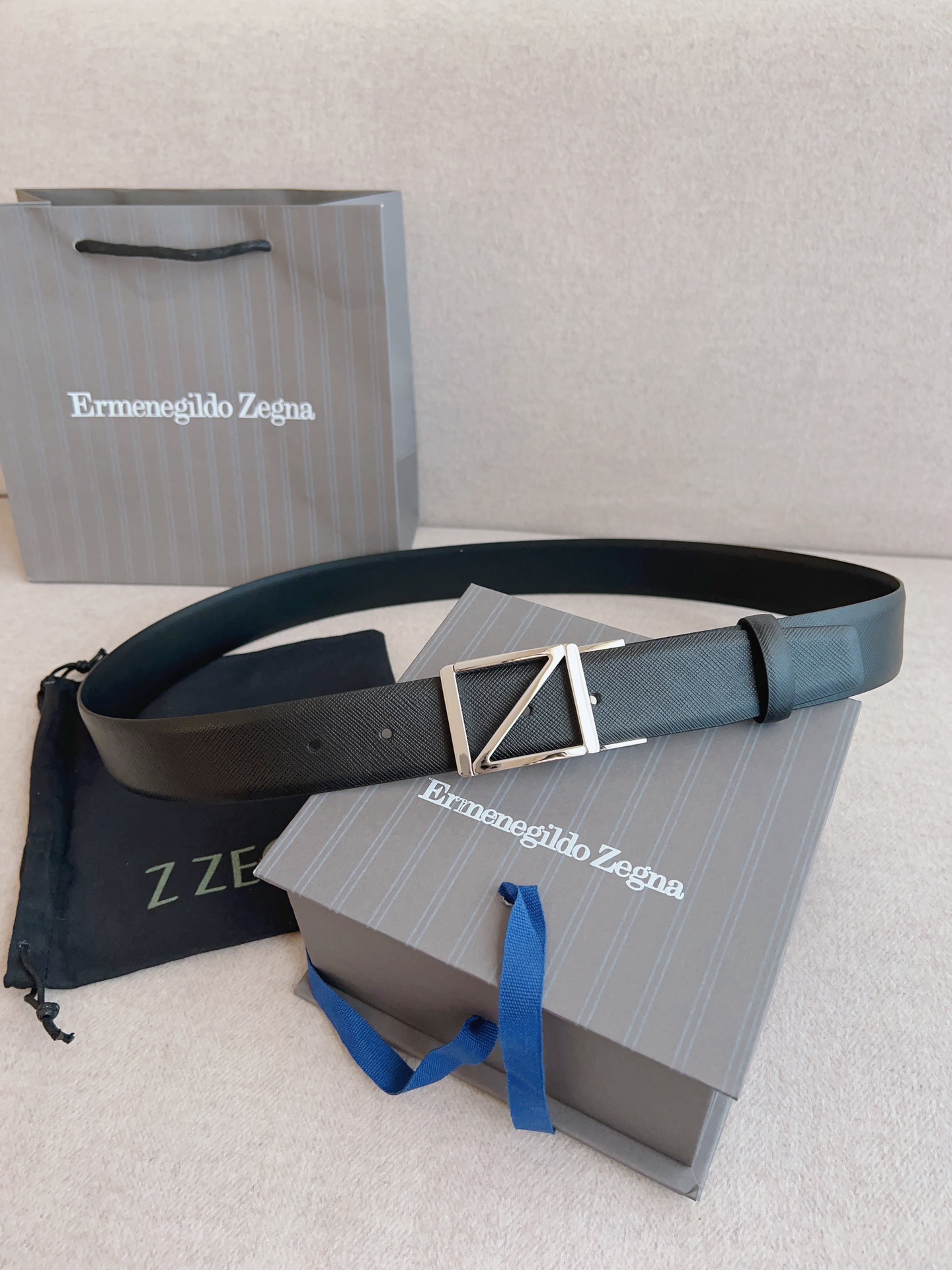 Ermenegildo Zegna 杰尼亚Ermenegildo Zegna优雅随心 诠释当代绅士风范