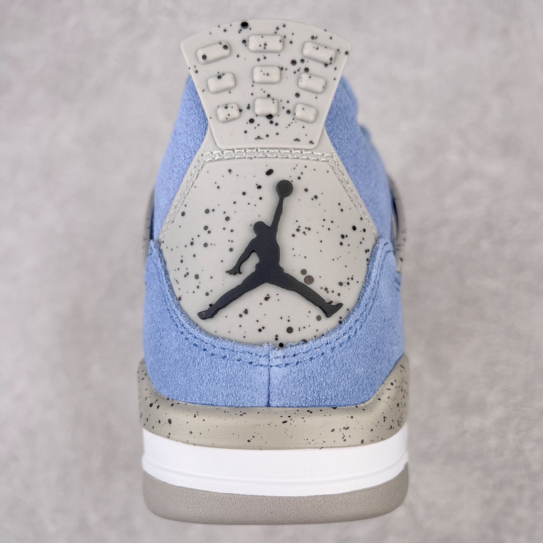 图片[8]-💰460 ＃GX Air Jordan AJ4 Retro SE \”University Blue\”大学蓝 货号：CT8527-400 圈内最强四代 独家外贸特供尺码含 45.5 49.5 50.5 耗时半年巨作 全套原纸板楦头开发 原厂特供皮料加持 确保原汁原味 完美呈现四代版型 一比一鞋头弧度高度鞋身弧度 数据细节工艺流程均保持原鞋一致 原厂TPU网格鞋带扣 正确内里网布 菱角分明不变形无多余毛边 柔软性质感一致于原鞋 市场唯一原厂鞋扣模具 背面可见隐藏注塑口 原厂织唛标 原厂飞人电绣工艺 尾指中部跳三针 独家绑鞋带手法 印刷中底布 四线拉帮 米色美纹纸贴合固定 进口港宝加持 后跟自然饱满 全鞋荧光划线卡点 追求极致完美 每一双都是工艺品 多重QC质检 超越公司货的品控标准 实实在在的免检产品 尺码：40 40.5 41 42 42.5 43 44 44.5 45 45.5 46 47.5 48.5 49.5 50.5 编码：by5936030-运动鞋