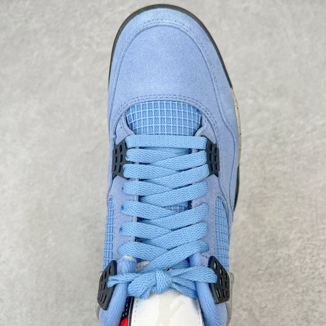 图片[4]-💰460 ＃GX Air Jordan AJ4 Retro SE \”University Blue\”大学蓝 货号：CT8527-400 圈内最强四代 独家外贸特供尺码含 45.5 49.5 50.5 耗时半年巨作 全套原纸板楦头开发 原厂特供皮料加持 确保原汁原味 完美呈现四代版型 一比一鞋头弧度高度鞋身弧度 数据细节工艺流程均保持原鞋一致 原厂TPU网格鞋带扣 正确内里网布 菱角分明不变形无多余毛边 柔软性质感一致于原鞋 市场唯一原厂鞋扣模具 背面可见隐藏注塑口 原厂织唛标 原厂飞人电绣工艺 尾指中部跳三针 独家绑鞋带手法 印刷中底布 四线拉帮 米色美纹纸贴合固定 进口港宝加持 后跟自然饱满 全鞋荧光划线卡点 追求极致完美 每一双都是工艺品 多重QC质检 超越公司货的品控标准 实实在在的免检产品 尺码：40 40.5 41 42 42.5 43 44 44.5 45 45.5 46 47.5 48.5 49.5 50.5 编码：by5936030-运动鞋