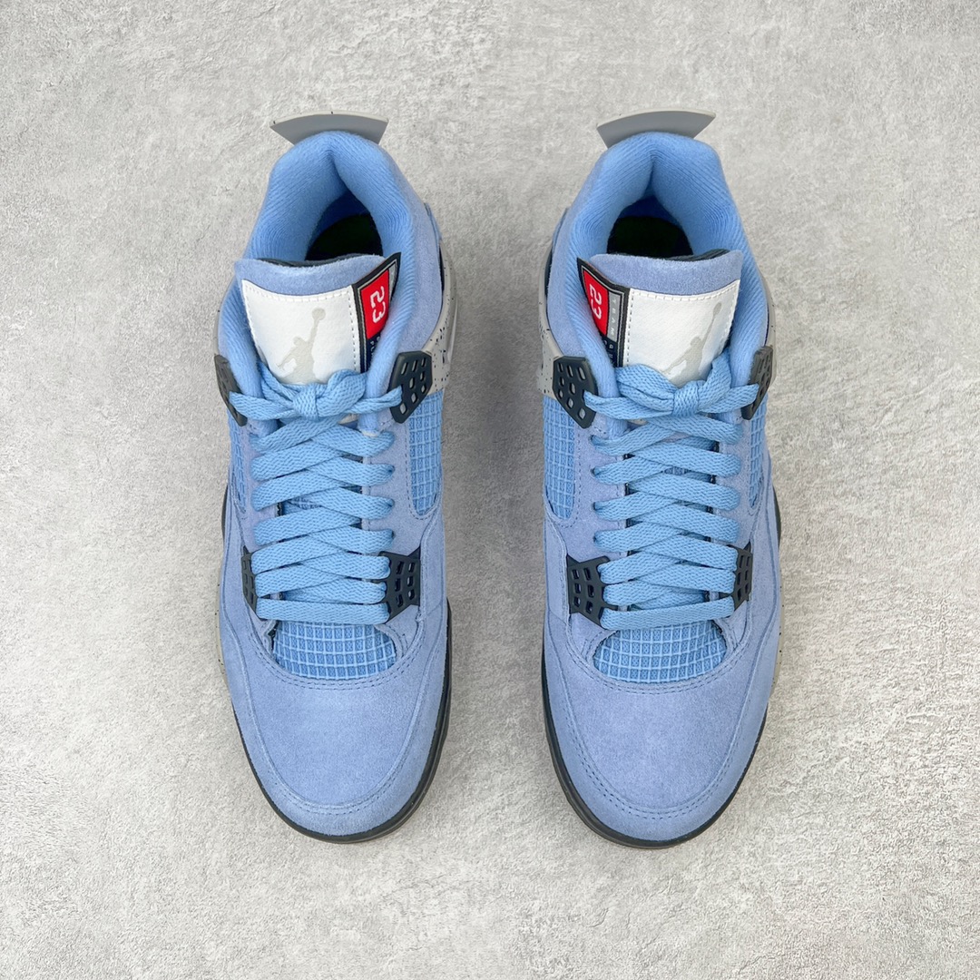 图片[2]-💰460 ＃GX Air Jordan AJ4 Retro SE \”University Blue\”大学蓝 货号：CT8527-400 圈内最强四代 独家外贸特供尺码含 45.5 49.5 50.5 耗时半年巨作 全套原纸板楦头开发 原厂特供皮料加持 确保原汁原味 完美呈现四代版型 一比一鞋头弧度高度鞋身弧度 数据细节工艺流程均保持原鞋一致 原厂TPU网格鞋带扣 正确内里网布 菱角分明不变形无多余毛边 柔软性质感一致于原鞋 市场唯一原厂鞋扣模具 背面可见隐藏注塑口 原厂织唛标 原厂飞人电绣工艺 尾指中部跳三针 独家绑鞋带手法 印刷中底布 四线拉帮 米色美纹纸贴合固定 进口港宝加持 后跟自然饱满 全鞋荧光划线卡点 追求极致完美 每一双都是工艺品 多重QC质检 超越公司货的品控标准 实实在在的免检产品 尺码：40 40.5 41 42 42.5 43 44 44.5 45 45.5 46 47.5 48.5 49.5 50.5 编码：by5936030-运动鞋