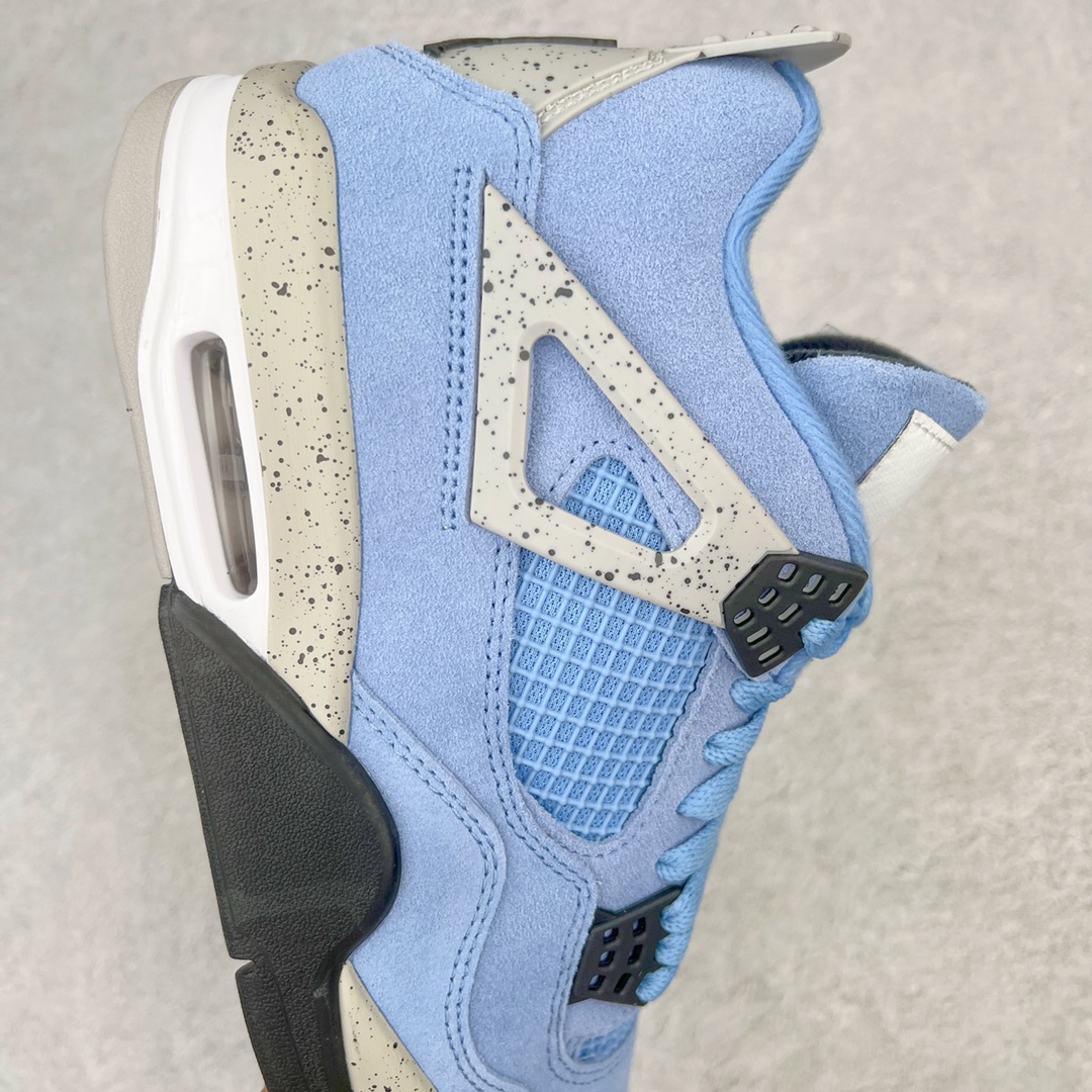 图片[6]-💰460 ＃GX Air Jordan AJ4 Retro SE \”University Blue\”大学蓝 货号：CT8527-400 圈内最强四代 独家外贸特供尺码含 45.5 49.5 50.5 耗时半年巨作 全套原纸板楦头开发 原厂特供皮料加持 确保原汁原味 完美呈现四代版型 一比一鞋头弧度高度鞋身弧度 数据细节工艺流程均保持原鞋一致 原厂TPU网格鞋带扣 正确内里网布 菱角分明不变形无多余毛边 柔软性质感一致于原鞋 市场唯一原厂鞋扣模具 背面可见隐藏注塑口 原厂织唛标 原厂飞人电绣工艺 尾指中部跳三针 独家绑鞋带手法 印刷中底布 四线拉帮 米色美纹纸贴合固定 进口港宝加持 后跟自然饱满 全鞋荧光划线卡点 追求极致完美 每一双都是工艺品 多重QC质检 超越公司货的品控标准 实实在在的免检产品 尺码：40 40.5 41 42 42.5 43 44 44.5 45 45.5 46 47.5 48.5 49.5 50.5 编码：by5936030-运动鞋