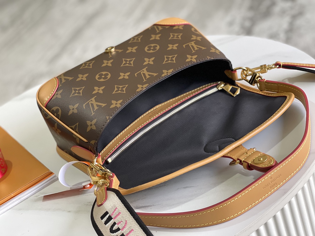 路易威登 Louis Vuitton 高定典藏经典高奢皮具手袋托特包斜挎包女包 #FF5AA4BE 9
