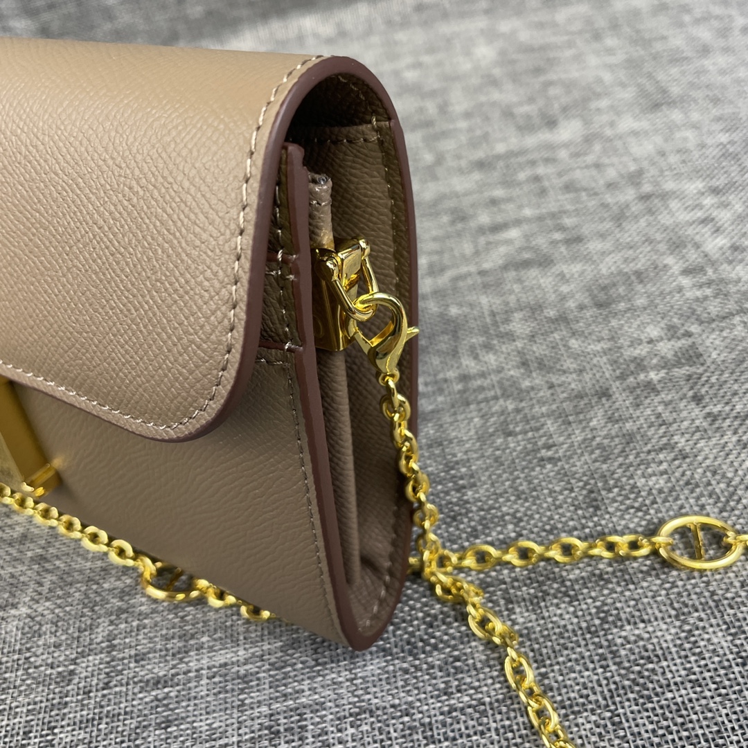 Hermes Constance 原单 。 型号:539-1手掌纹金扣 size:22*11cm 爱马仕🇫🇷海外🇫🇷进 Hermes Constance 原单 。 型号:539-1手掌纹金扣 size:22*11cm 爱马仕🇫🇷海外🇫🇷进