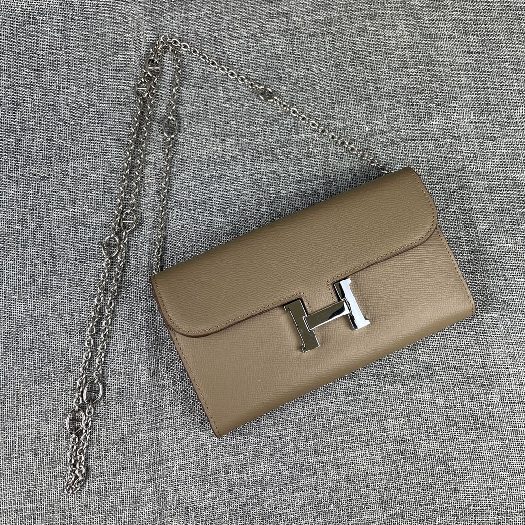 Hermes Constance 原单 。 型号:539-1手掌纹银扣 size:22*11cm 爱马仕🇫🇷海外🇫🇷进 Hermes Constance 原单 。 型号:539-1手掌纹银扣 size:22*11cm 爱马仕🇫🇷海外🇫🇷进