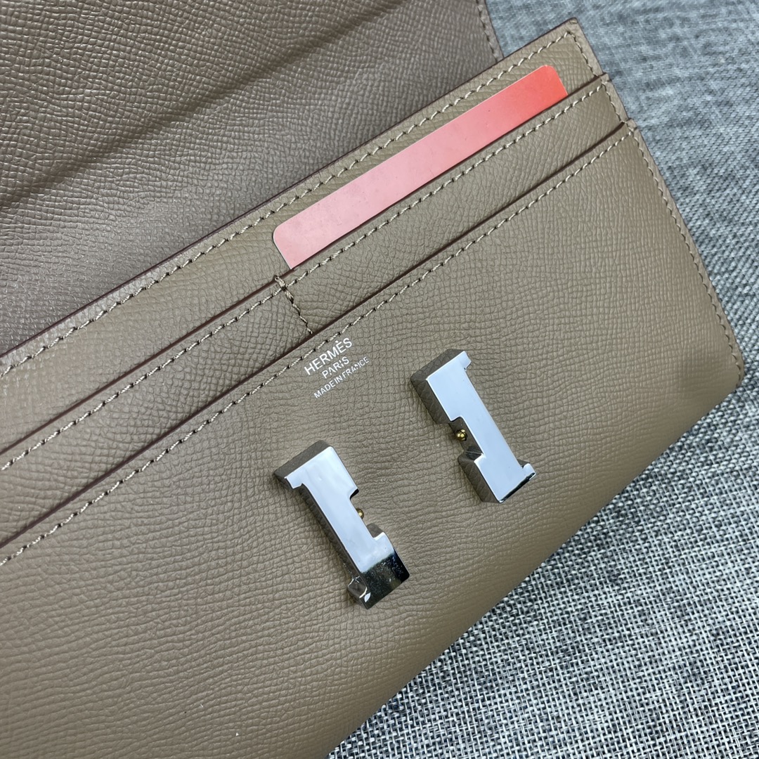 Hermes Constance 原单 。 型号:539-1手掌纹银扣 size:22*11cm 爱马仕🇫🇷海外🇫🇷进 Hermes Constance 原单 。 型号:539-1手掌纹银扣 size:22*11cm 爱马仕🇫🇷海外🇫🇷进