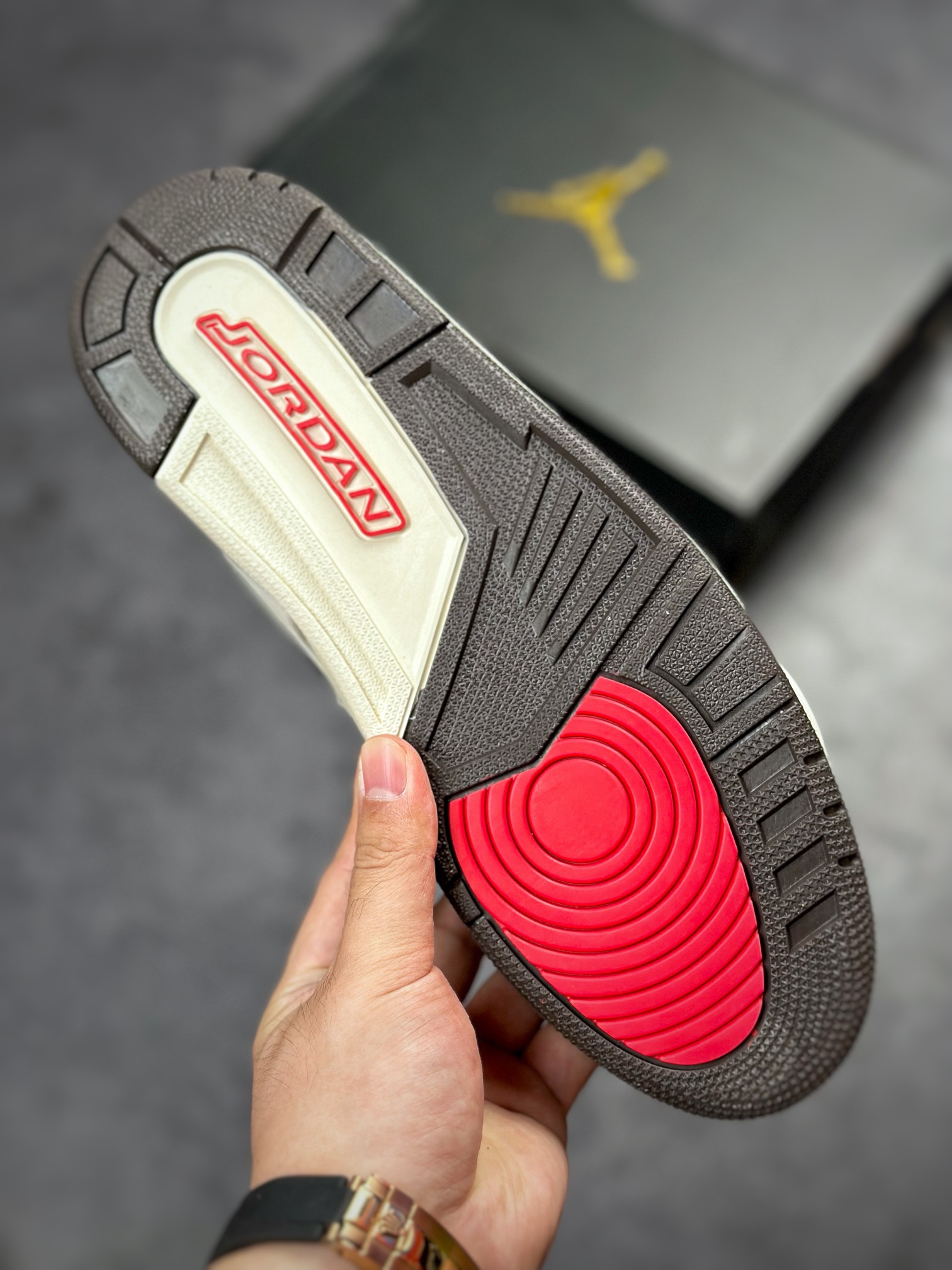 200 Air Jordan Legacy 312 黑白深棕 CQ4227-001