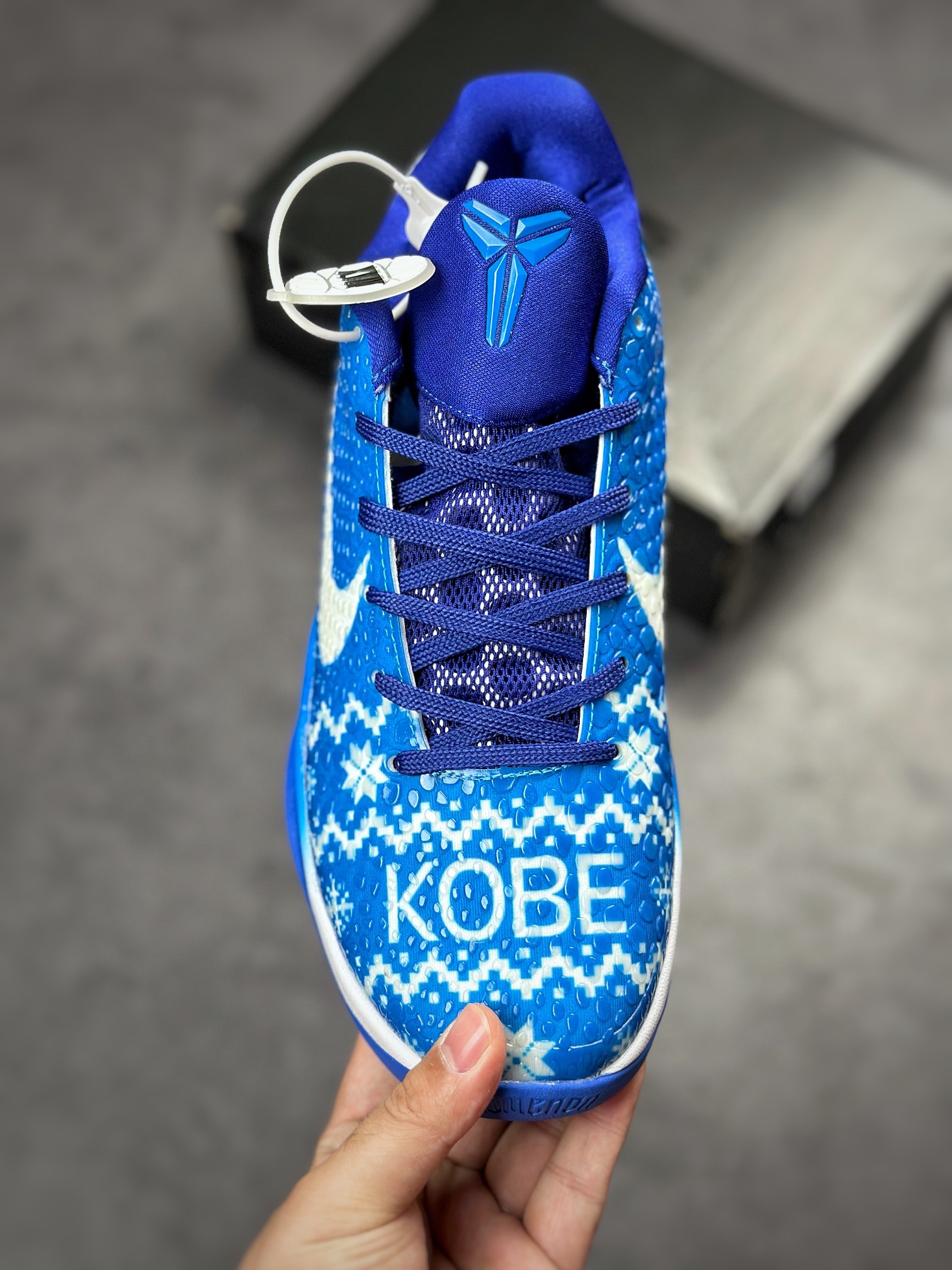 300 Nike Kobe 6 Protro 耐克 科比6代 低帮白蓝 CW2190-111