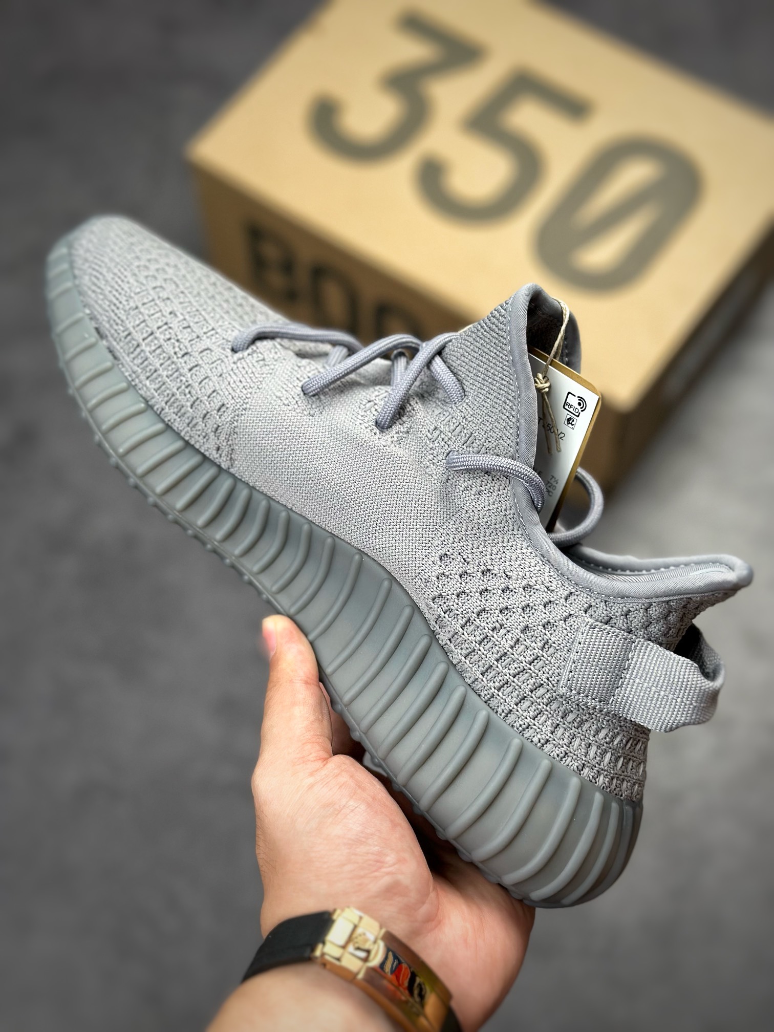 Yeezy 350 Boost V2 ”Space ash” space gray IF3219