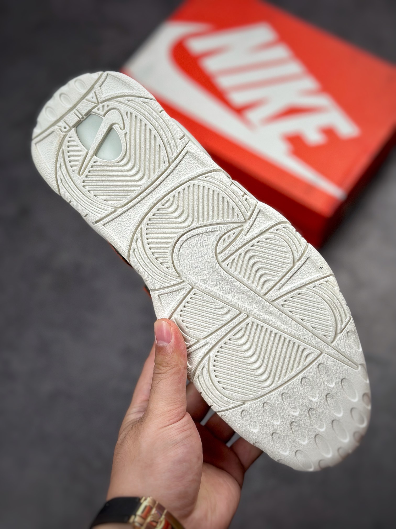 260 Air More Uptempo 纯原白褐 DZ5227-001