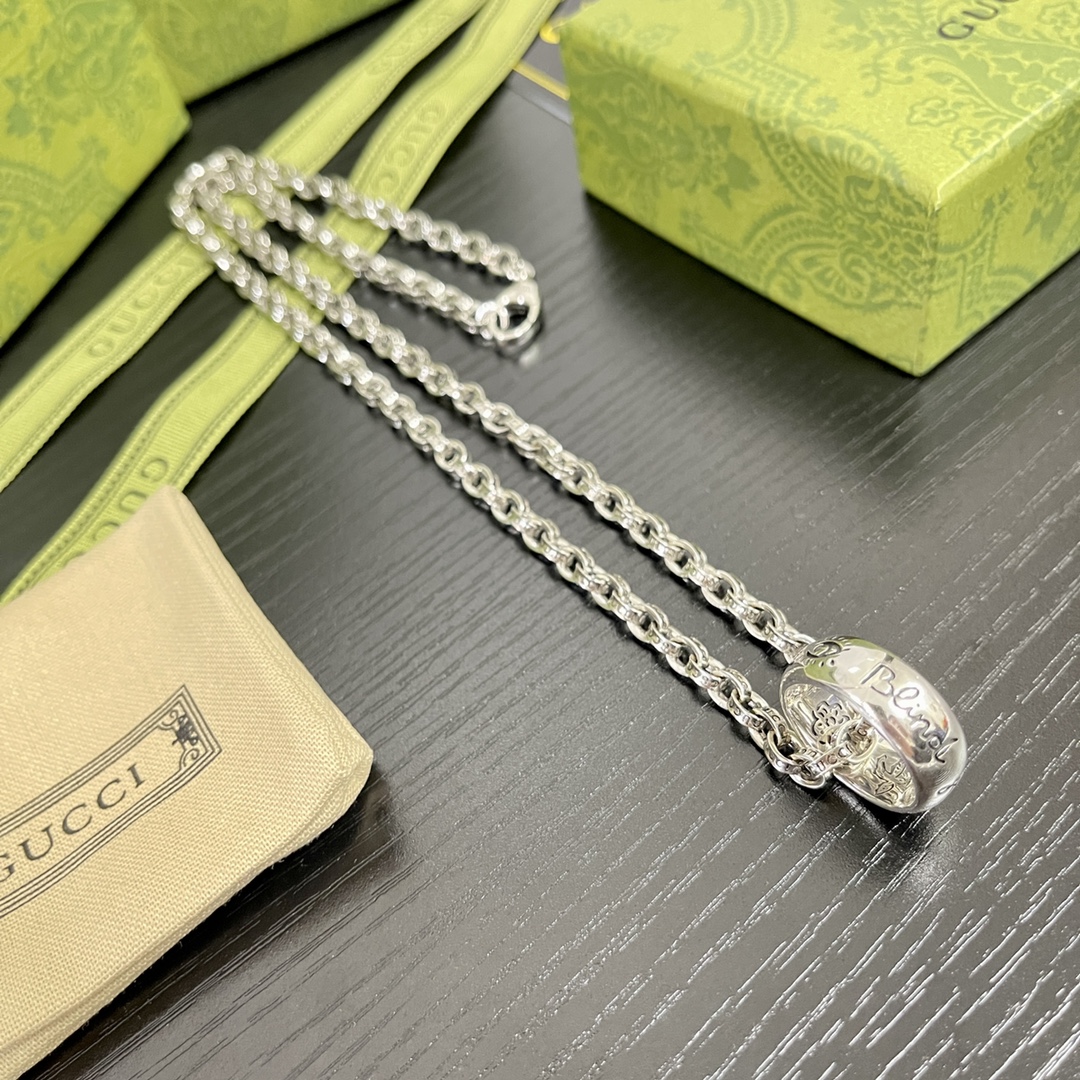 Gucci Jewelry Necklaces & Pendants Unisex Women