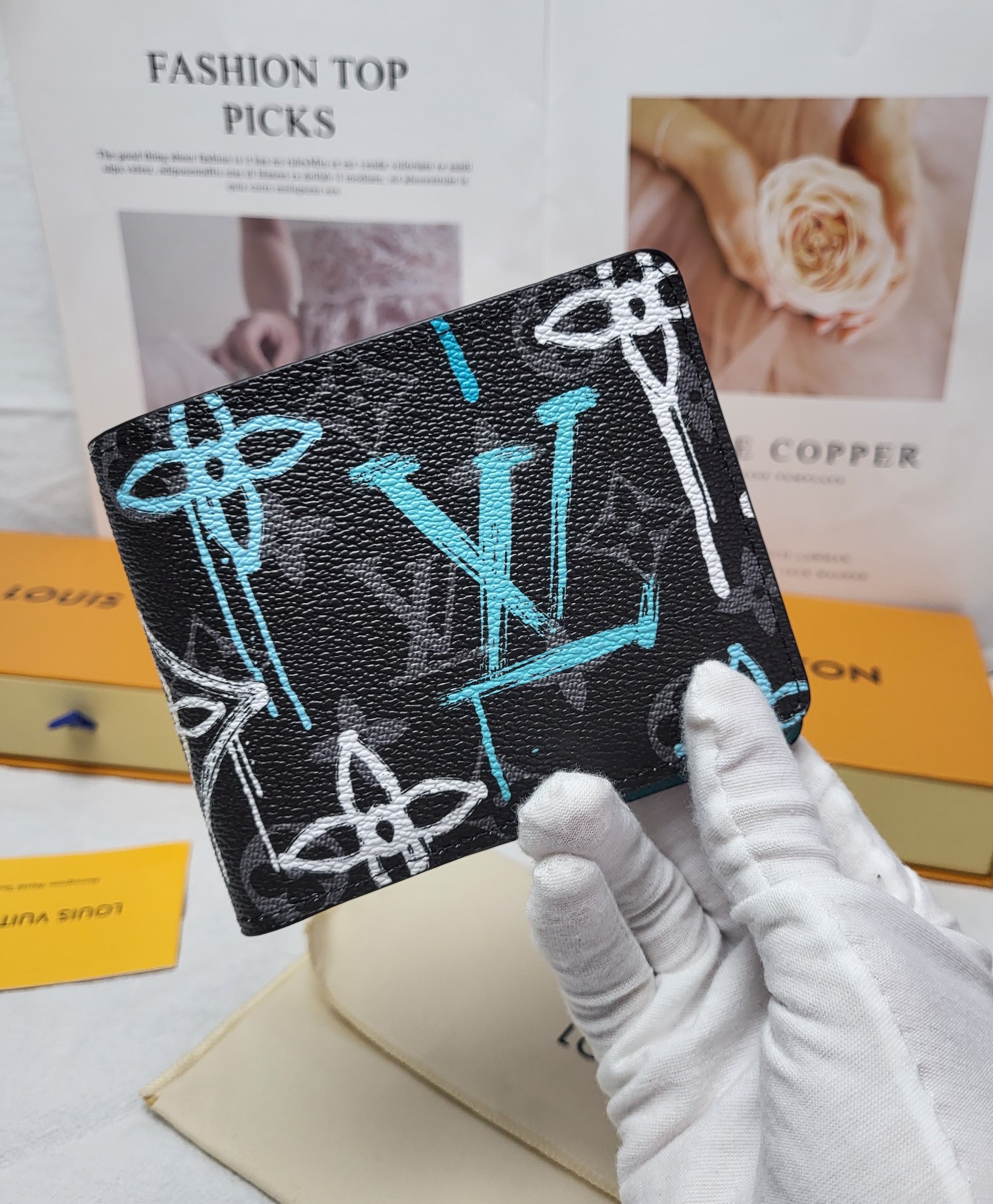 Leather bifold wallet dimensions