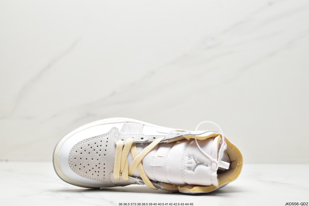 160 乔丹Air Jordan I Mid 'White and Phantom' 以 “inside out” 结构为灵感DM9652-100