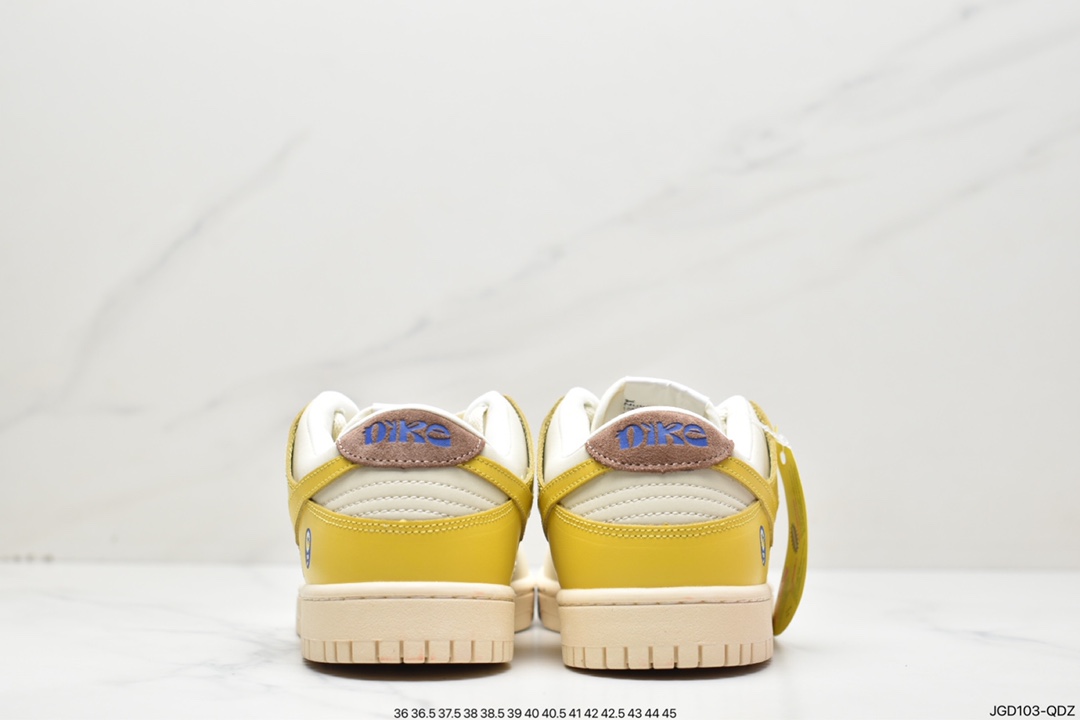 180 Nike Dunk Low “Banana” DR5487-100