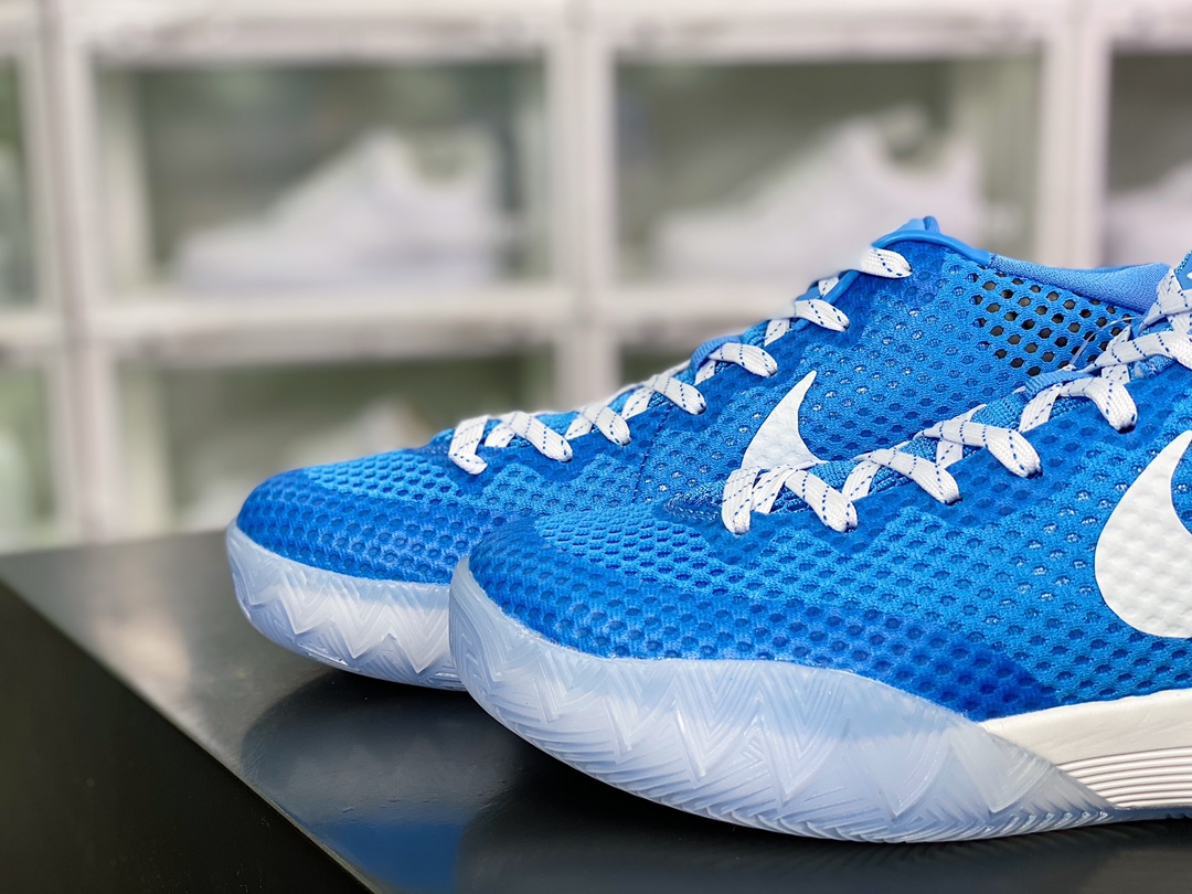 320  Kyrie 1 GS”World 1 People”欧文7代室内休闲篮球鞋“白蓝”705277-401
