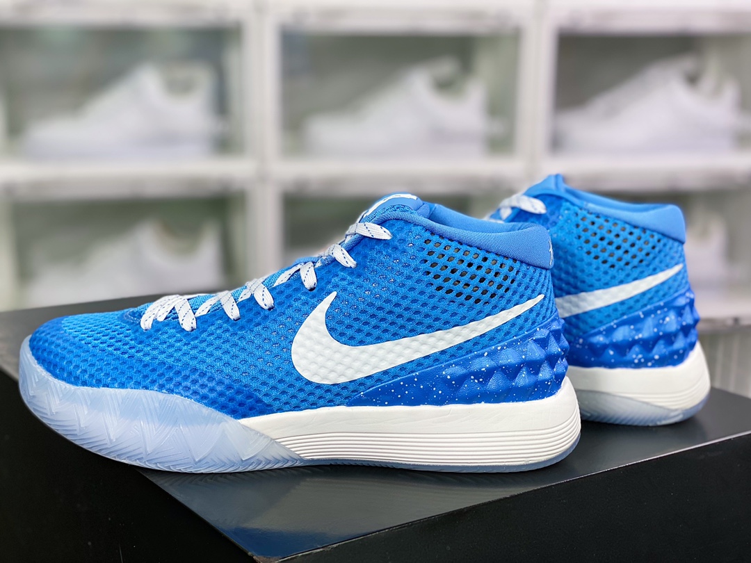 320  Kyrie 1 GS”World 1 People”欧文7代室内休闲篮球鞋“白蓝”705277-401