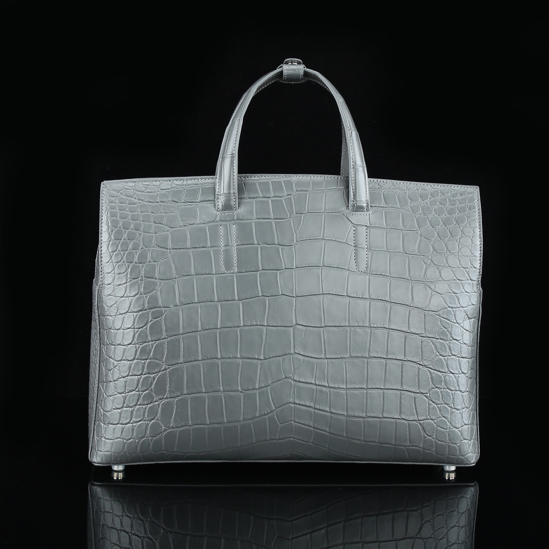 实拍图📸 国产 雾面鳄鱼肚皮🐊🐊公文包💼⚠️内里配头层牛皮】凯莉男款 尺寸 40*30*10