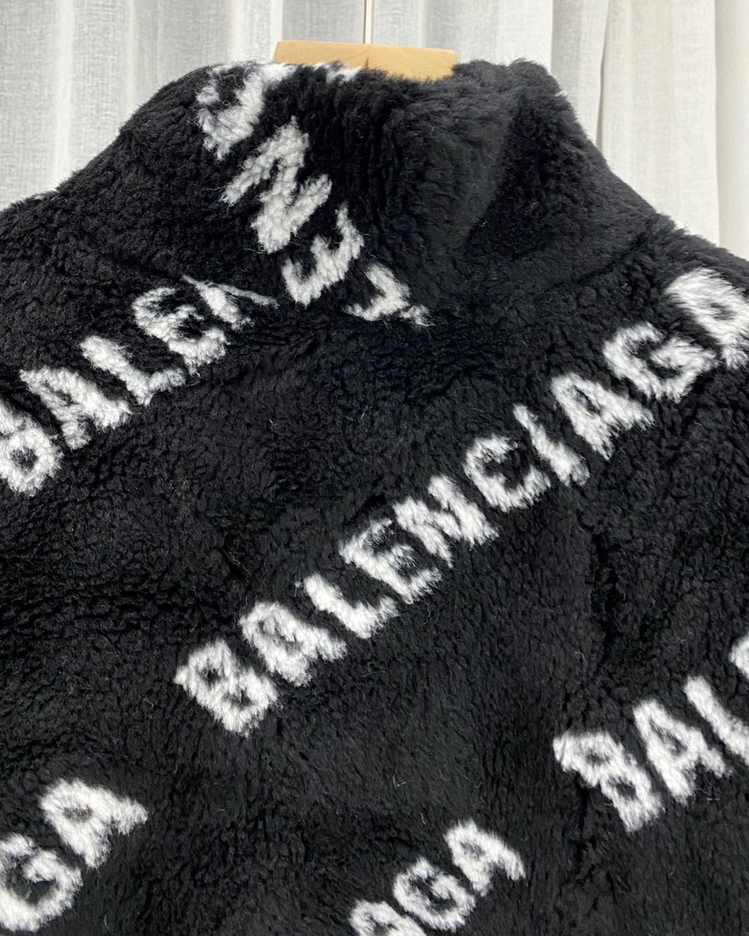 顶级版本跑量 2022秋冬新款巴黎世家 balenciaga 字母满Logo弹幕泰迪皮草大衣外套